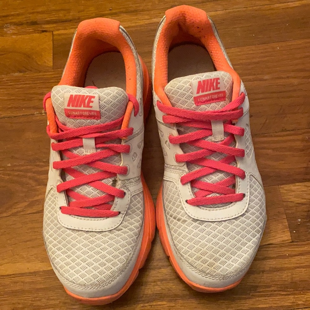 EUC VINTAGE NIKE LUNARLON WHITE & PINK